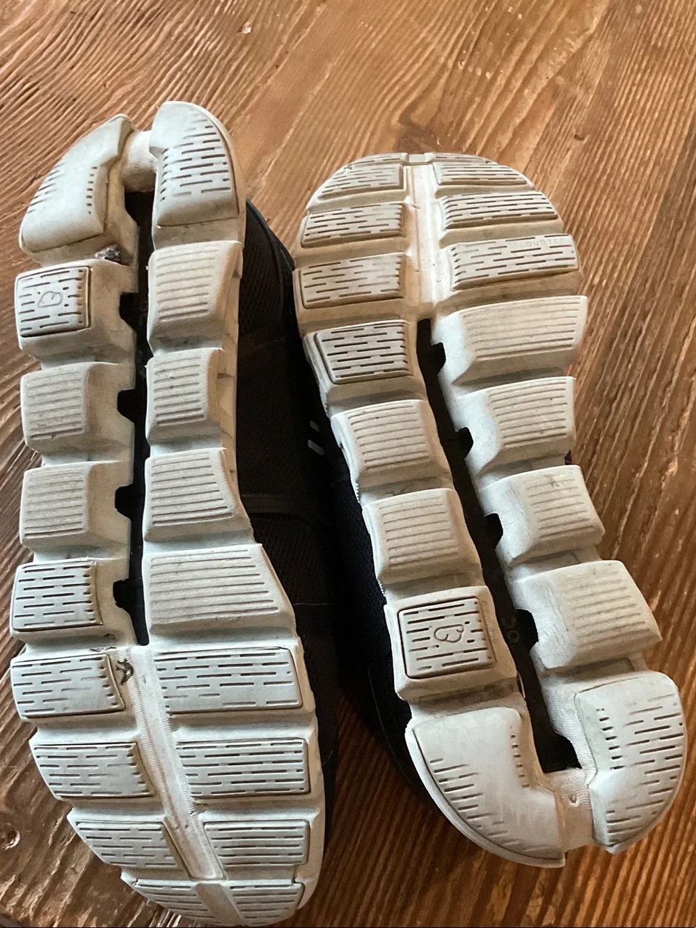 On Running lightweight breathable